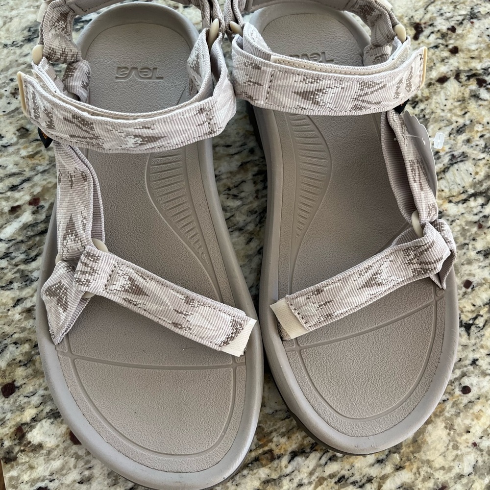 Teva Women's Light Gray Patterned Sandals